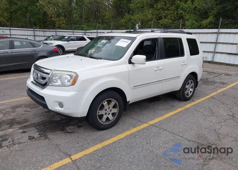 2011 Honda Pilot Touring из США, поврежденный, VIN 5FNYF4H99BB101070